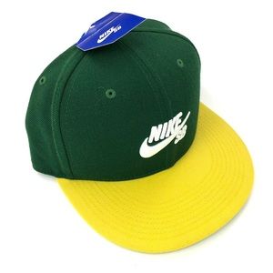 New Vintage Nike SB Fitted Hat Skateboarding 7 3/8